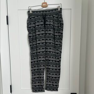 Hem & Thread Monochrome Patterned Pants
